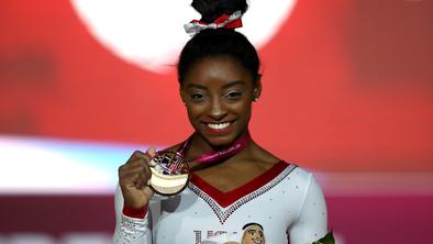 Neverjetna Simone Biles piše zgodovino