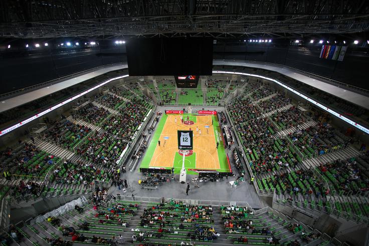 Raje si ne zamišljamo, kakšna bi bila v Stožicah vsebina, če bi prisilna poravnava padla v vodo. | Foto: Matic Klanšek Velej/Sportida