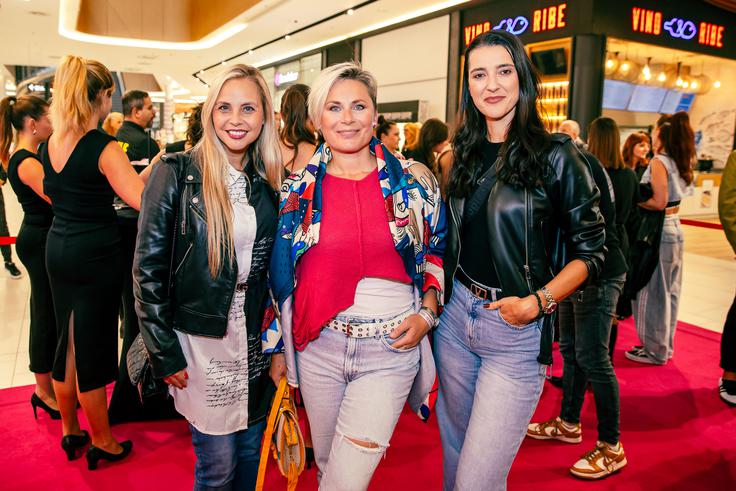 Skupino Bepop sestavljajo Tinkara Fortuna, Ana Praznik in Alenka Husič. | Foto: Mediaspeed