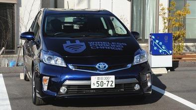 Toyota bo elektriko v baterije spravila po zraku 