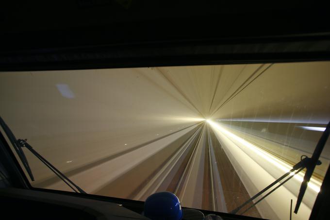 Vlaki bodo lahko skozi predor vozili s hitrostjo 250 kilometrov na uro. | Foto: 