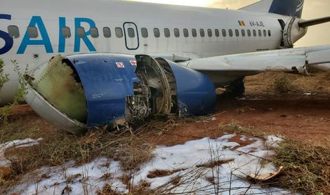 Potniško letalo zapeljalo z vzletne steze, poškodovanih več ljudi #video