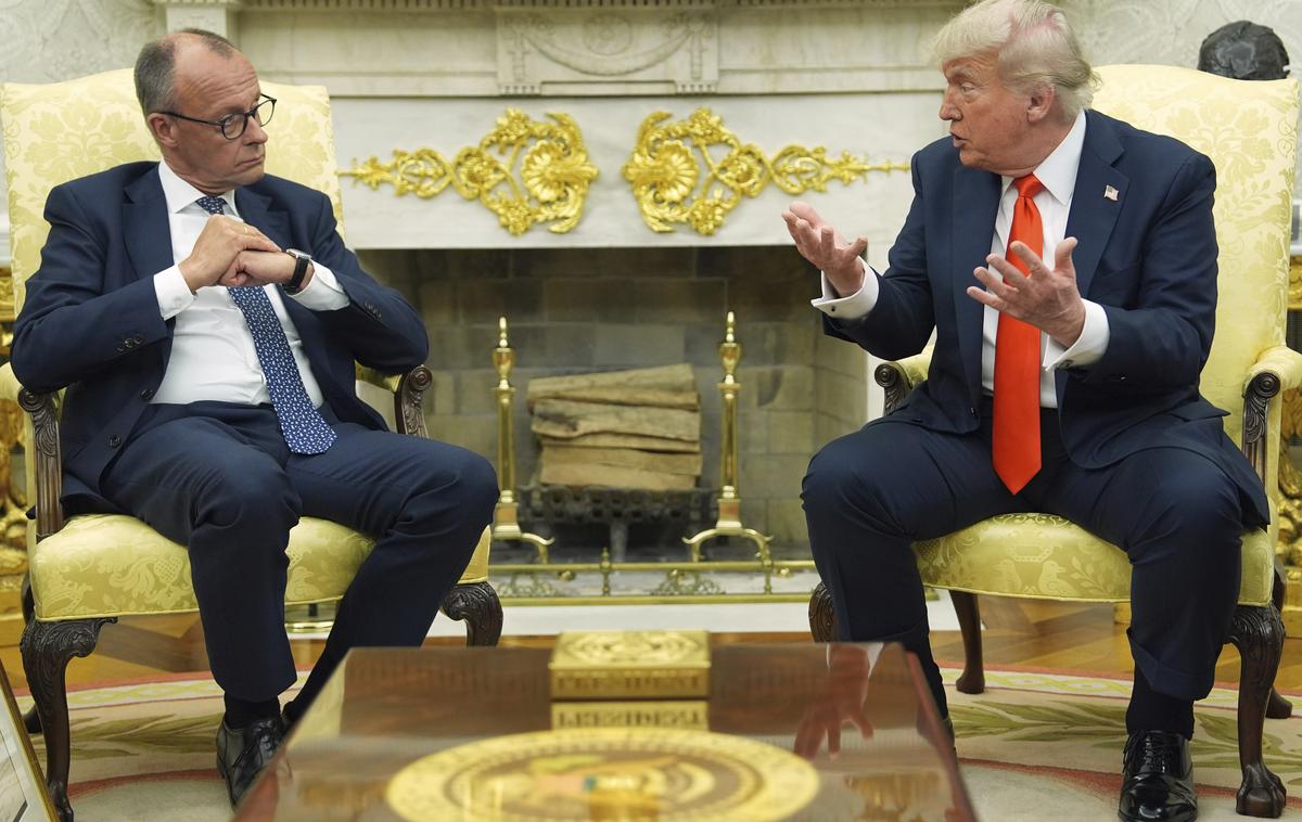 Donald Trump in Friedrich Merz | Nemški kancler Merz poudarja, da je potrebno na petkovem srečanju Trumpa in Putina zaščititi interese Ukrajine in Evrope. | Foto Guliverimage