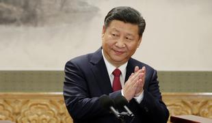 Xi: Tajvan je del Kitajske, ta je pripravljena tudi na uporabo sile