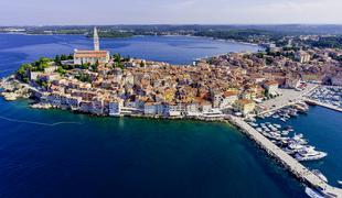 Vlada je odločila: Hrvaška še naprej ostaja na rumenem seznamu