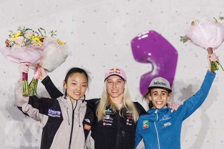 Zmagovalna trojka: Chaehyun Seo, Janja Garnbret in Laura Rogora. | Foto: Nebojša Tejić/STA