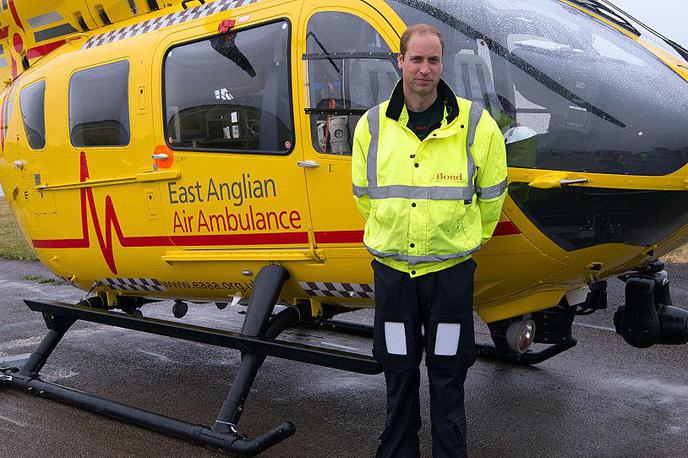 Princ William pilot | Princ William bi se rad boju proti novemu koronavirusu pridružil kot reševalni pilot. | Foto Getty Images