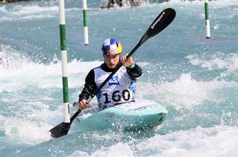 Žiga Lin in Eva Alina Hočevar v Avstraliji na stopničkah