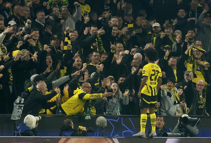 Karim Adeyemi je v prvem polčasu zatresel mrežo Celtica kar trikrat, Borussia Dortmund pa je odšla na odmor z rezultatom 5:1! Na koncu je zmagala s 7:1 in poskrbela za najvišjo zmago večera, ki je prinesel kar 32 zadetkov. | Foto: Reuters