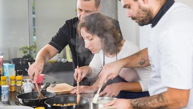 VIDEO: Sočna rižota in lahka bela polenta