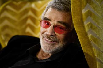 Umrl ameriški igralec Burt Reynolds