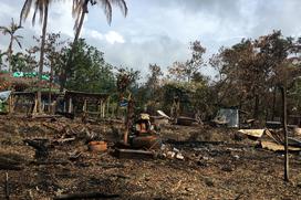 Mjanmar požgane vasi