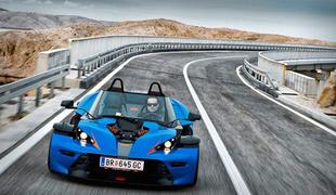 KTM X-bow GT z vetrobranskim steklom