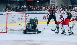 Olimpija premagala prvake in skočila na vrh