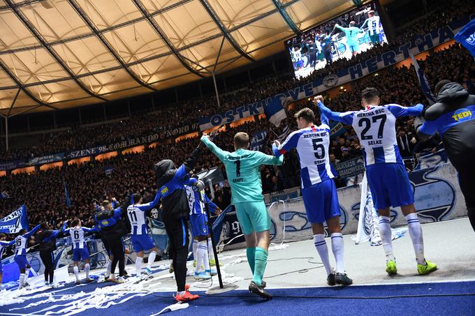 Hertha se še dolgo časa ne bo preselila z Olimpijskega stadiona v Berlinu. | Foto: Reuters
