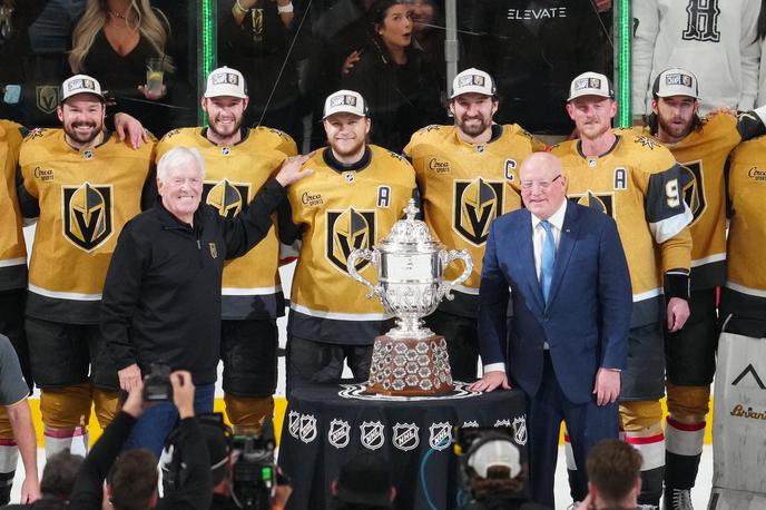 Vegas | Carolina je na poti do velikega finala izločila Ottawo, Philadelphio in Montreal, Vegas pa je bil boljši od Utaha, Anaheima in Colorada.  | Foto Reuters