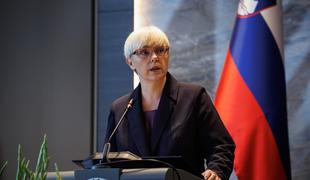 Pirc Musar v nagovoru diplomatom izpostavila pomen dialoga