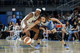 Košarkarice WNBA zgrožene zaradi spolnih igrač, vrženih na igrišče