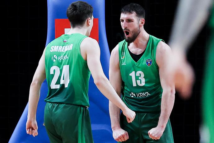 Krka se je znesla nad Hopsi, Ilirija pa nad Šentjurjem