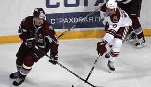 Dinamo, SKA in Avangard v polfinalu