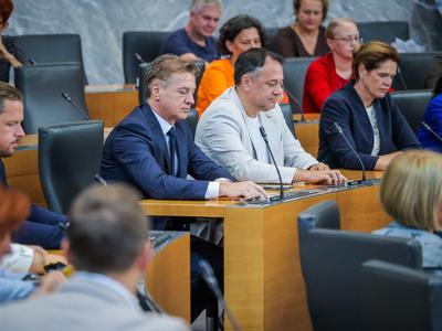Do zdaj skrivnost, odslej pa bodo podatki o zdravstveni odsotnosti poslancev javni