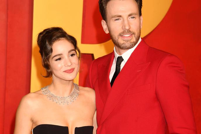 Chris Evans, Alba Baptista | Chris Evans se je z Albo Baptisto razveselila deklice, ki je dobila priimka obeh staršev in tudi dve imeni. | Foto Guliverimage