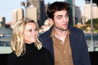 Robert Pattinson že živi pri drugi