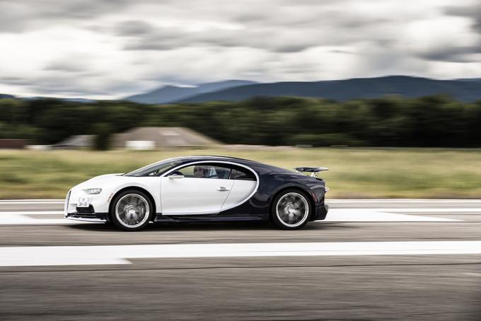 Pred predajo avtomobila sledi tudi test pri višjih hitrostih na bližnjem letališču. | Foto: Bugatti