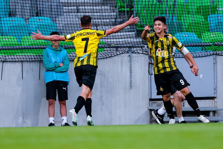 Kairat je v Ljubljani v vodstvo popeljal komaj 16-letni Dastan Sampajev, s katerim je londonski Chelsea že sklenil sodelovanje, tako da se bo, ko bo postal polnoleten, preselil na Otok. | Foto: Aleš Fevžer