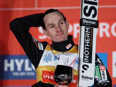 Domen Prevc z izjemnim finalnim skokom deklasiral konkurenco
