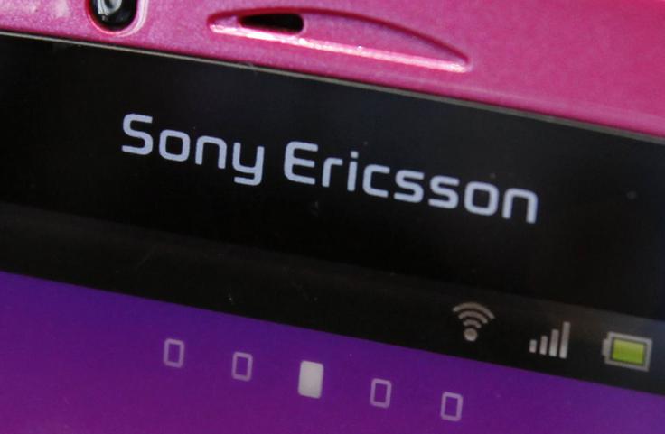 Sonyju je šlo na področju mobilne telefonije daleč najbolje leta 2007, ko je imel na krilih uspešne znamke mobilnikov Sony Ericsson na svetovni ravni približno 9-odstotni tržni delež. Osem let pozneje je z znamko Xperia nato prvič izpadel s seznama desetih prodajno najbolj uspešnih proizvajalcev pametnih telefonov, lani pa je njegov tržni delež padel pod en odstotek.  | Foto: Reuters