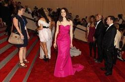 Rachel Weisz vozi monocikel