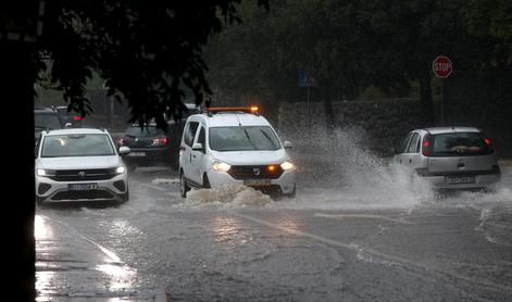 Poplave in obilni nalivi pri sosedih