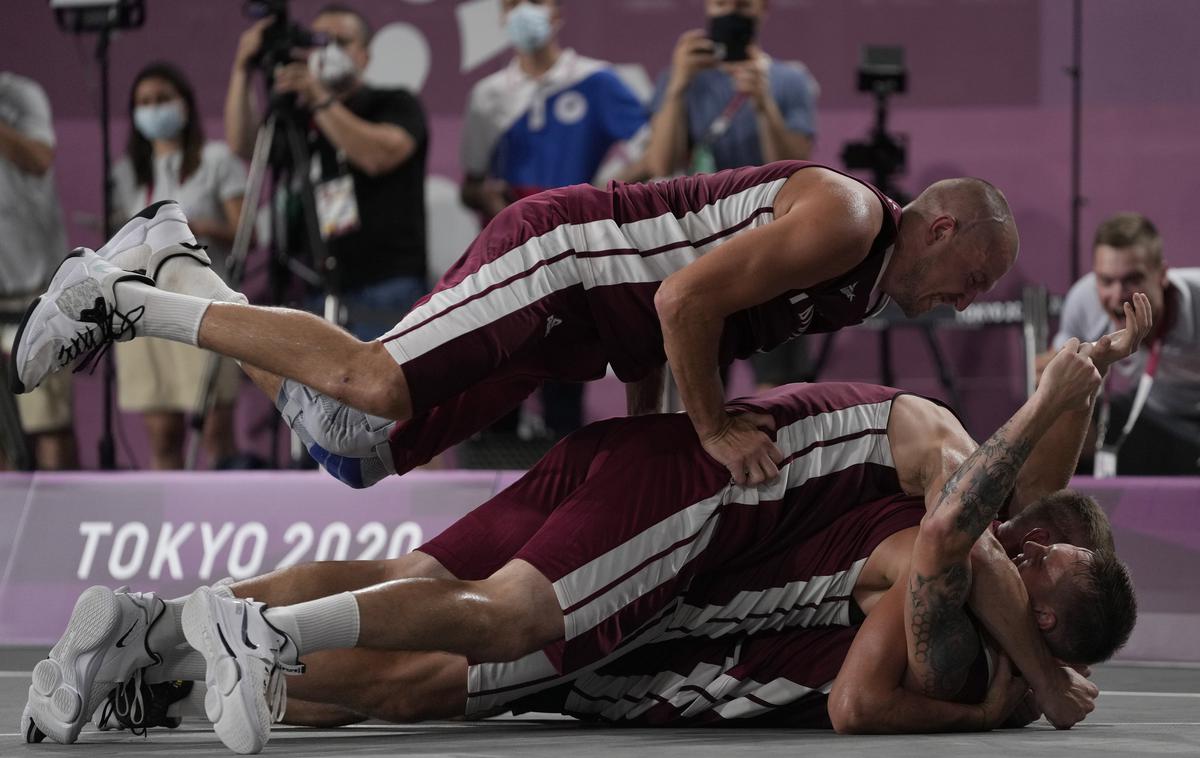 košarka 3x3 Tokio | Latvijci so postali prvi olimpijski prvaki v košarki 3x3. | Foto Guliverimage