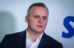 Minister Kumer ostro Petrolu: Dobiček ali družbena odgovornost?