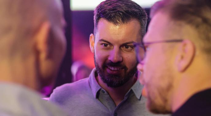 Mateju Rimcu ukradli prestižnega bugattija, ki stane tri milijone evrov