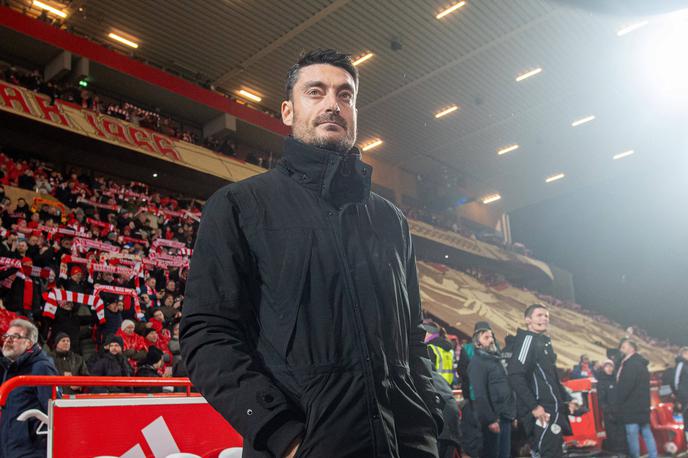 Albert Riera, Eintracht Frankfurt | Albert Riera je na prvi tekmi z Eintrachtom vknjižil remi. | Foto Guliverimage