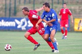 Še trojica podaljšala zvestobo