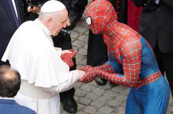Zakaj je Spiderman obiskal papeža Frančiška? #video