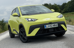BYD dolphin surf – majhne avtomobile spreminja v fosile na štirih kolesih