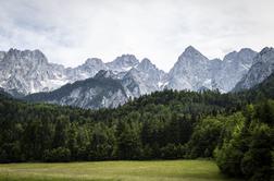 V skalnem podoru na Tirolskem umrl planinec