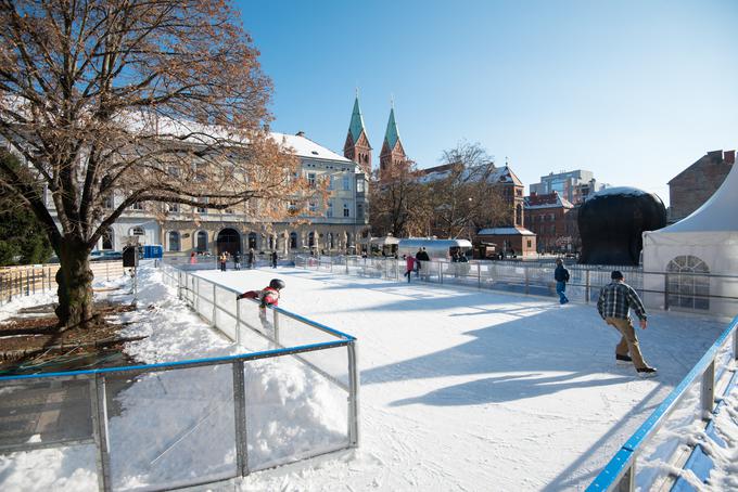 Spomin na lansko drsanje na Trgu svobode v Mariboru | Foto: Sportida