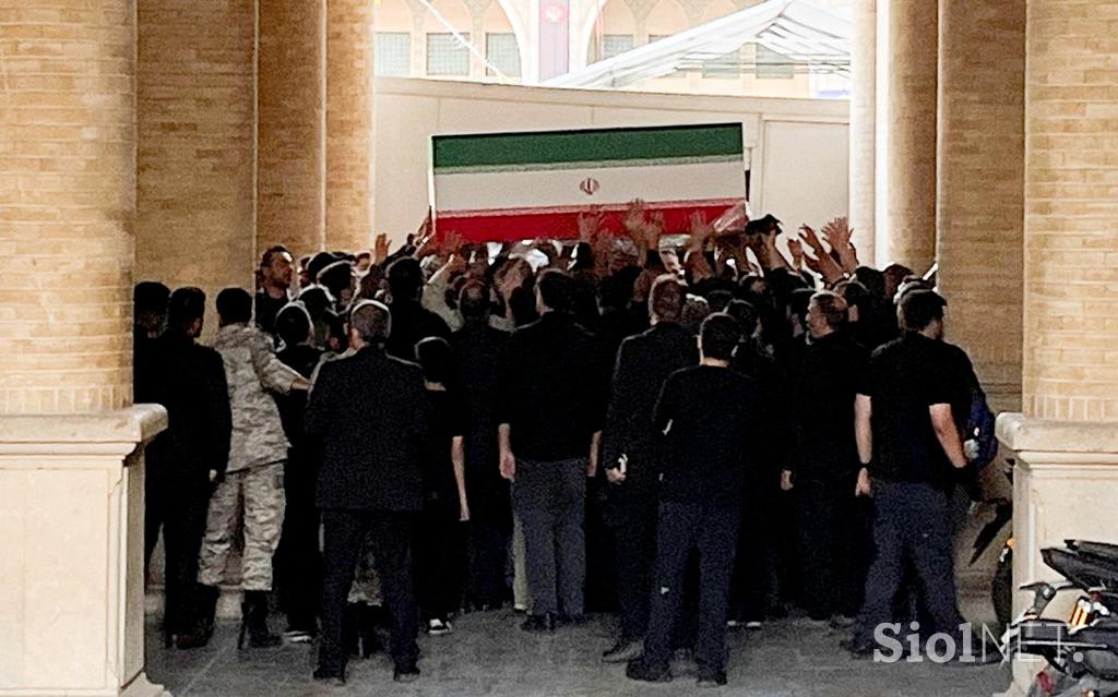 Ali Hamenej, pogreb