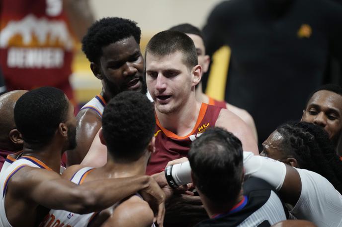 Nikola Jokić | Vlatko Čančar bi lahko z Denverjem izpadel v končnici lige NBA že v noči na ponedeljek. | Foto Guliverimage
