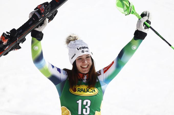 Andreja Slokar je sezono sklenila z zmago na finalnem slalomu v Meribelu. | Foto: Reuters