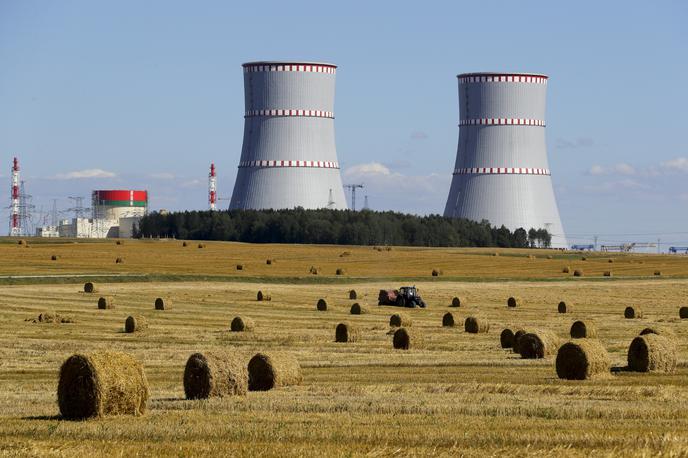Jedrska elektrarna v Belorusiji | Rusko jedrsko podjetje Rosatom gradi oziroma je zgradilo jedrske elektrarne v številnih državah po svetu. Na fotografiji je Rosatomova jedrska elektrarna Astravec (tudi Ostravec) v Belorusiji.  | Foto Guliverimage
