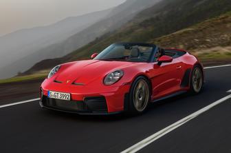 Uživanje v 500 "konjih" tudi z odprto streho in ročnim menjalnikom