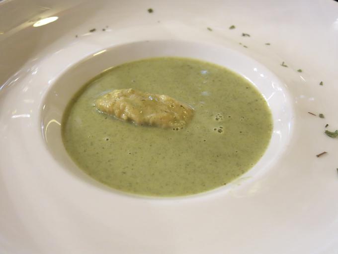 Pehtranova juha, še ena od naših favoritinj iz Čubrove kuhinje | Foto: Miha First