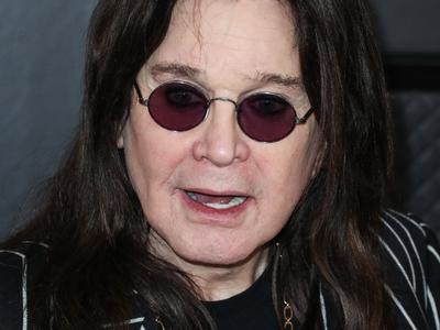 Umrl je Ozzy Osbourne