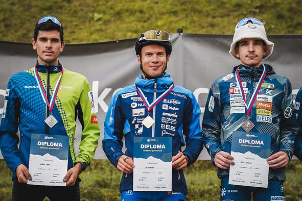 Vid Vrhovnik in Ema Volavšek v Planici potrdila primat